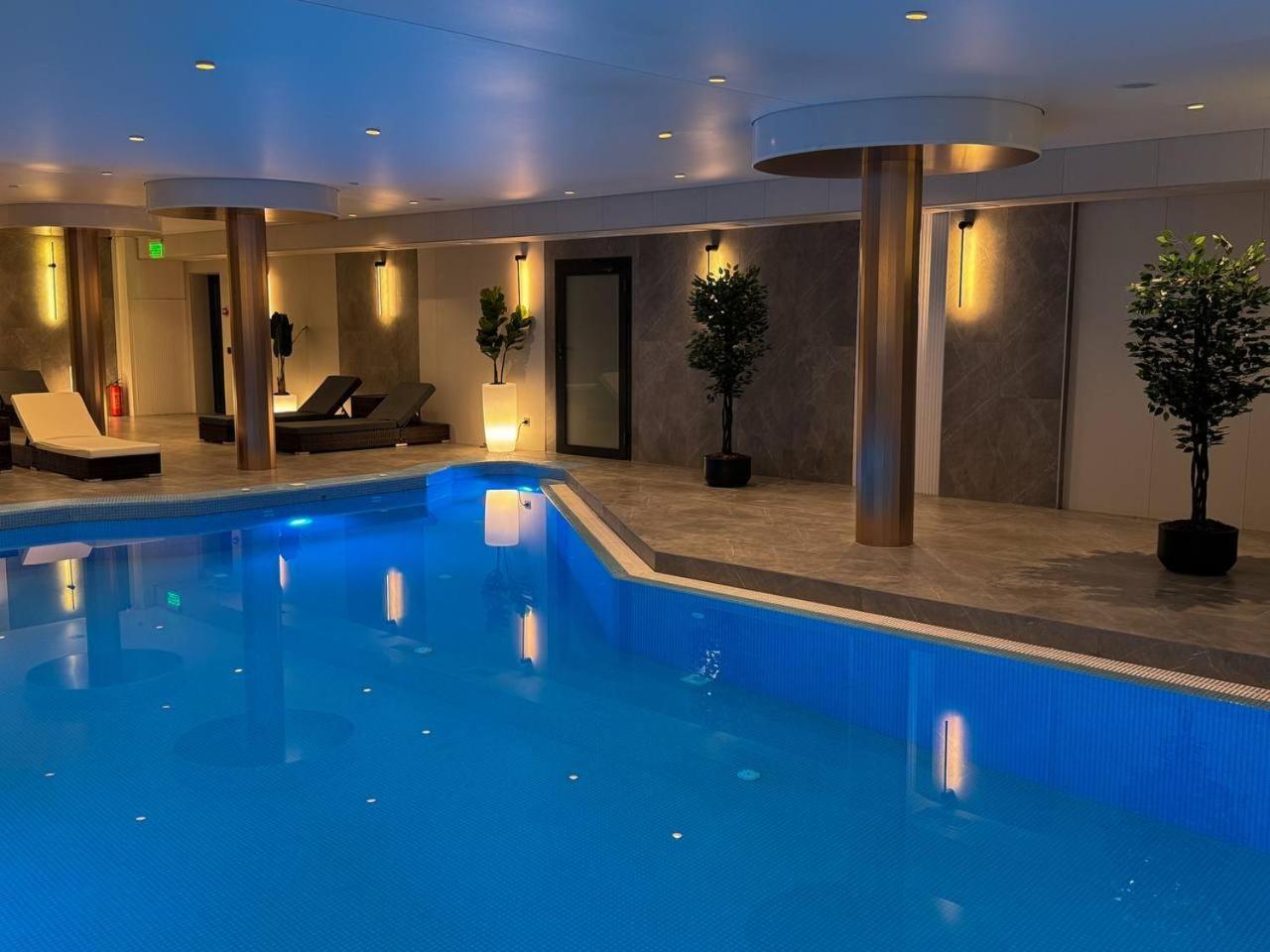 Park Hotel Bristol أوزهورود المظهر الخارجي الصورة