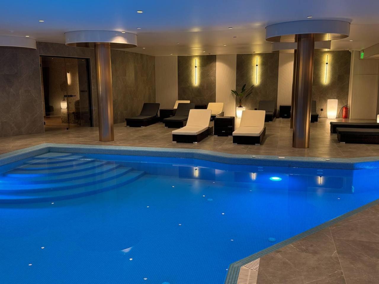 Park Hotel Bristol أوزهورود المظهر الخارجي الصورة