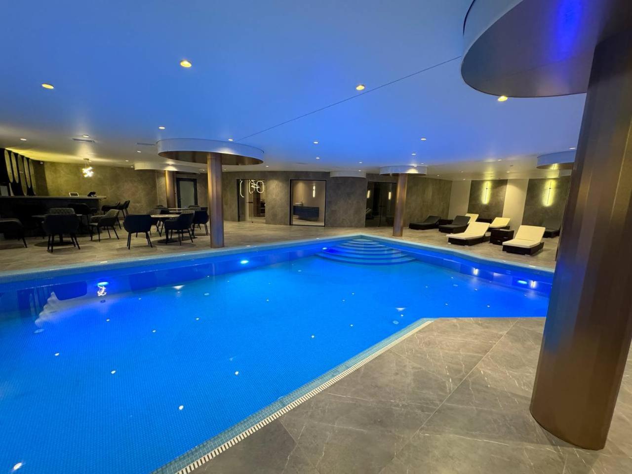 Park Hotel Bristol أوزهورود المظهر الخارجي الصورة