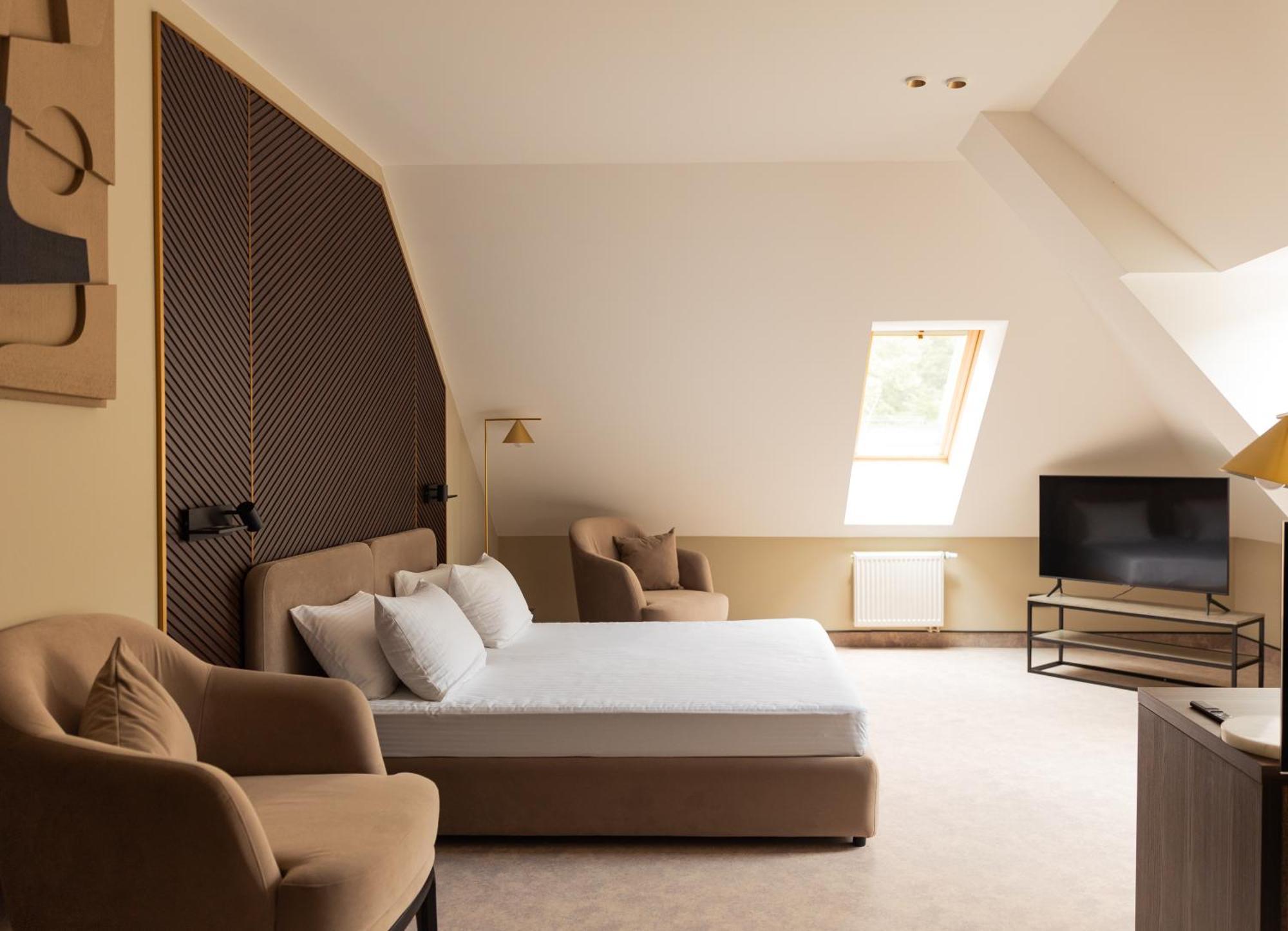 Park Hotel Bristol أوزهورود المظهر الخارجي الصورة