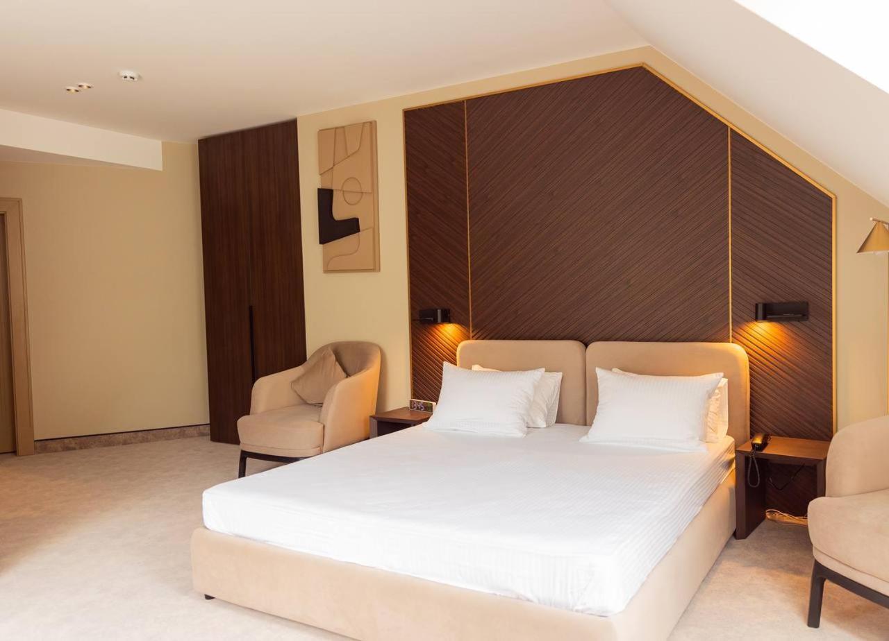 Park Hotel Bristol أوزهورود المظهر الخارجي الصورة