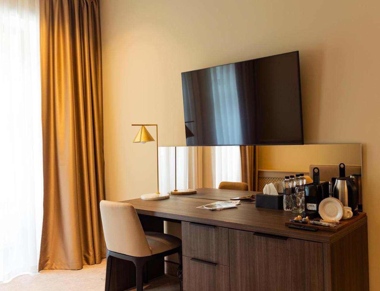Park Hotel Bristol أوزهورود المظهر الخارجي الصورة