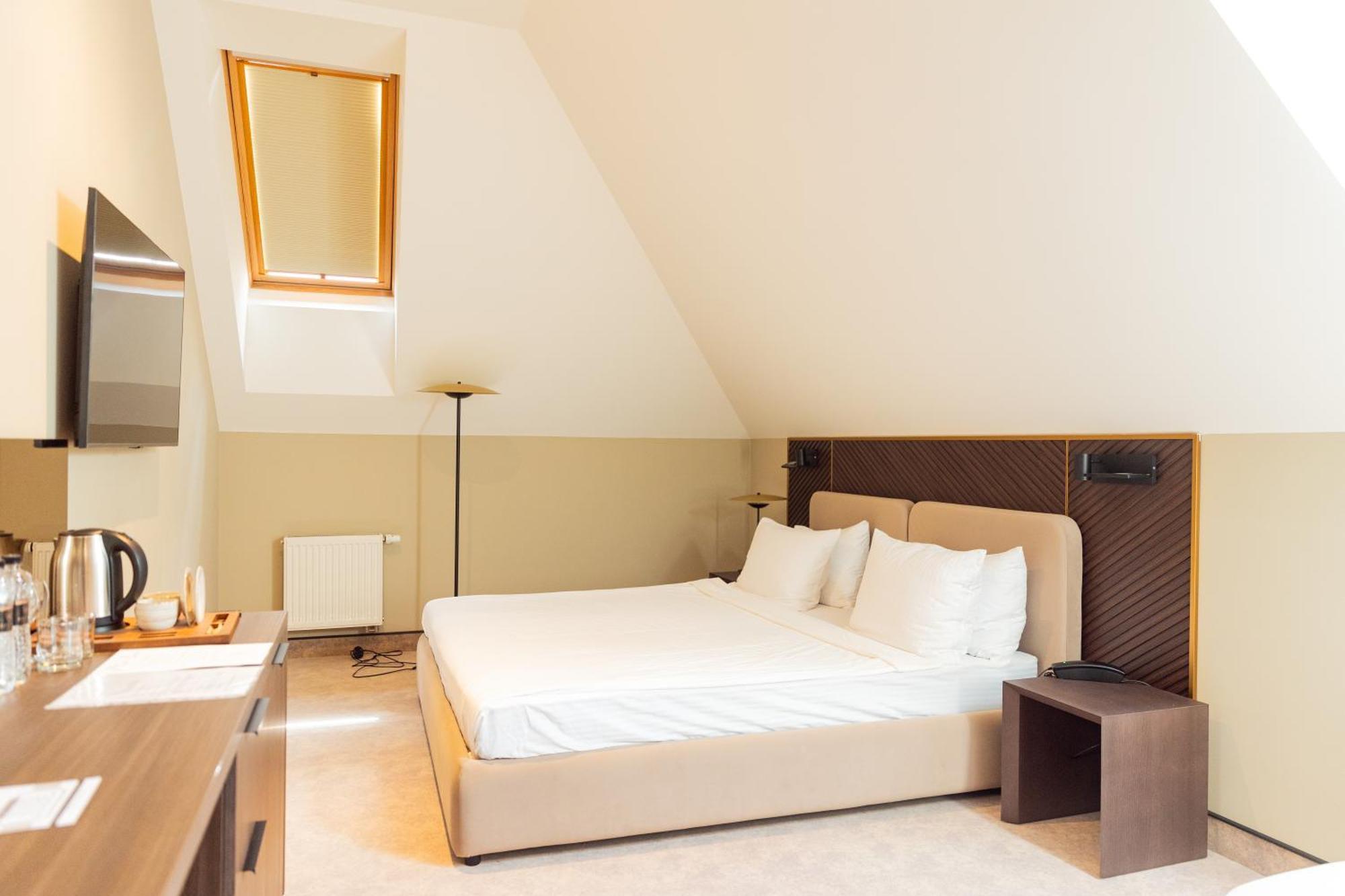 Park Hotel Bristol أوزهورود المظهر الخارجي الصورة